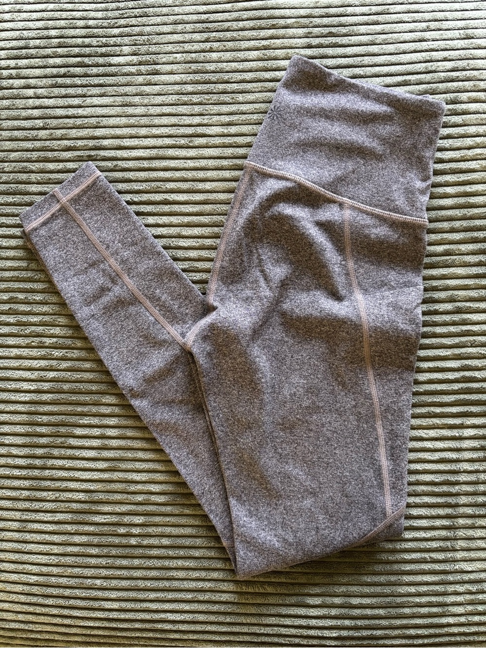 Athleta Heathered Light Gray Salutation Stash Leggings